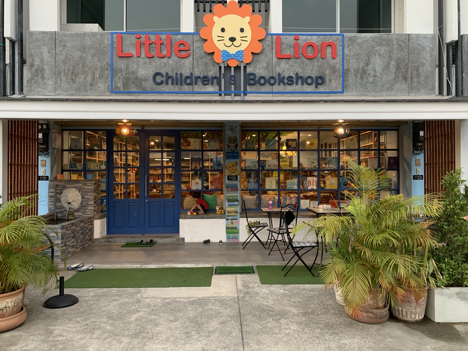 Little Lion Children's Bookshop storefront