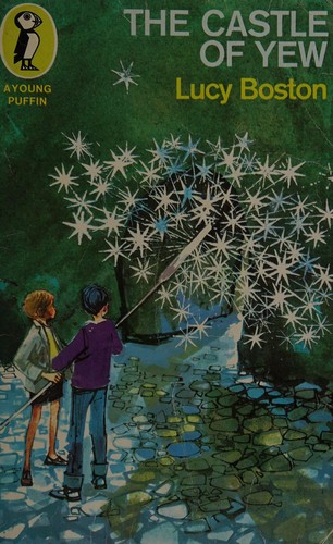 The Castle of Yew (Young Puffin Books)